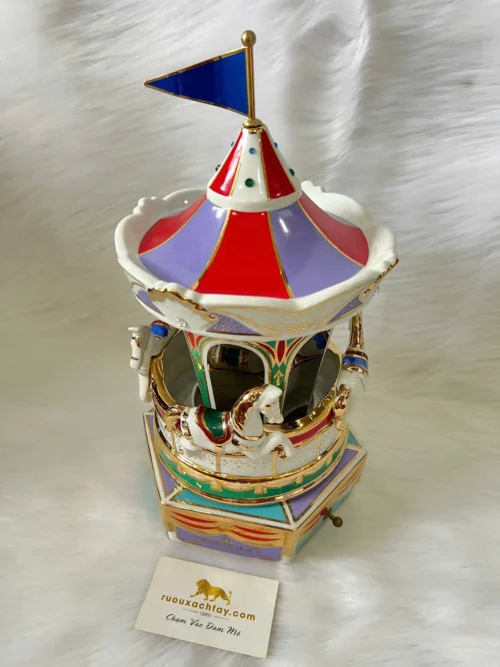 Suntory Whisky Prestige 25 Year Old - Carousel Decanter (2)