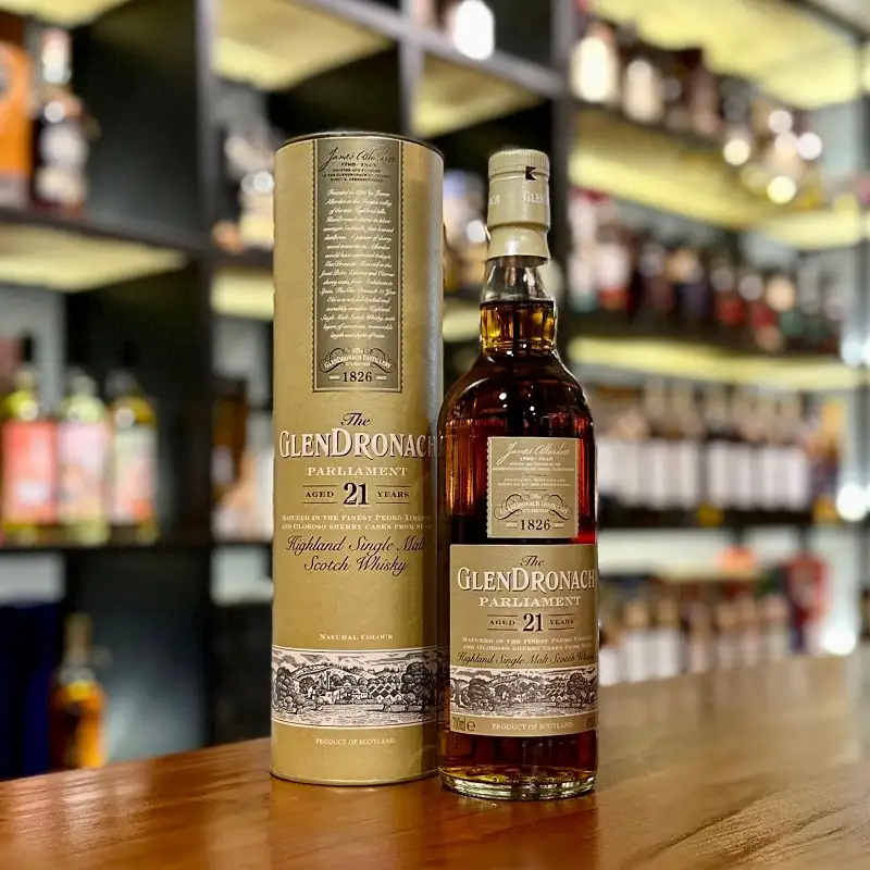 Single Malt Scotch Whisky GlenDronach 21 Years Old Parliament (2022 Release) 2 Single Malt Scotch Whisky GlenDronach 21 Years Old Parliament - 1