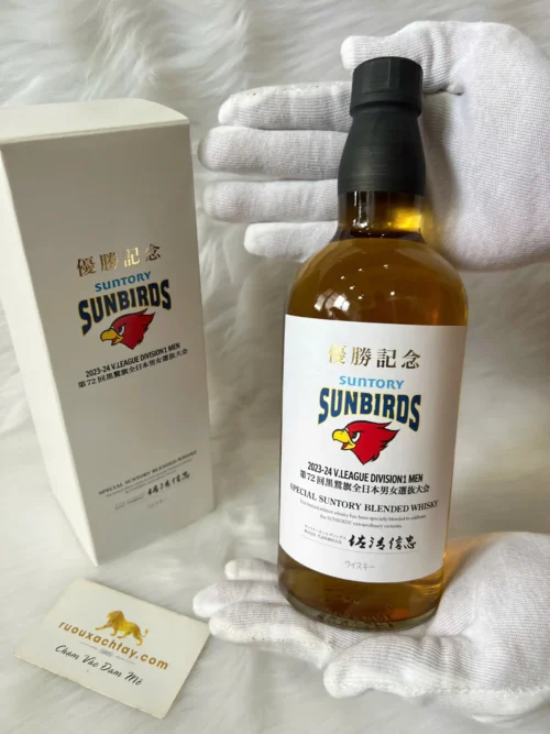 Cửa Hàng Rượu Chivas, 12 Chivas 18, Chivas 21 Xách Tay Uy Tín Tại TP.HCM 32 Suntory Sunbirds 2023-24 V.League Division 1 Men (Kurowashi Cup) Winner Commemorative Whisky (1)